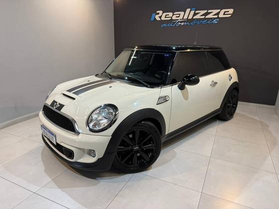 MINI COOPER 1.6 S JOHN COOPER WORKS 16V TURBO GASOLINA 2P AUTOMATICO